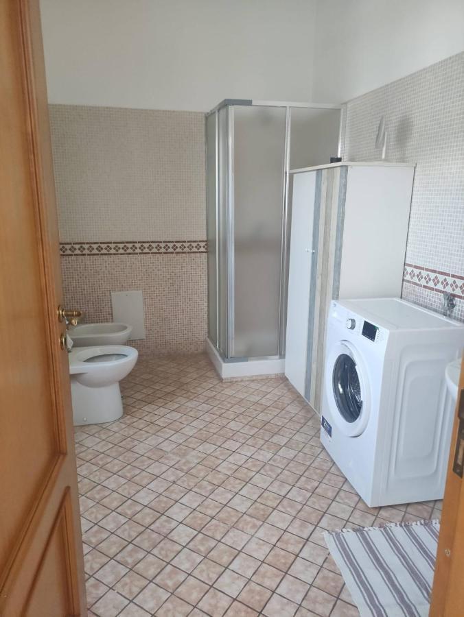 A Casa Justa Holiday House City Center Apartment เนเปิลส์ ภายนอก รูปภาพ