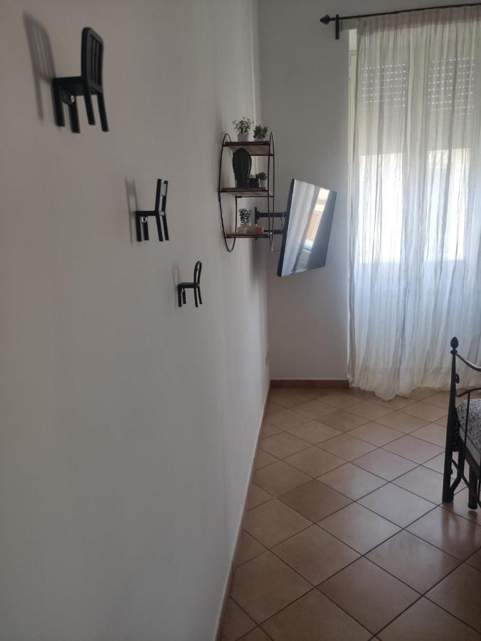 A Casa Justa Holiday House City Center Apartment เนเปิลส์ ภายนอก รูปภาพ