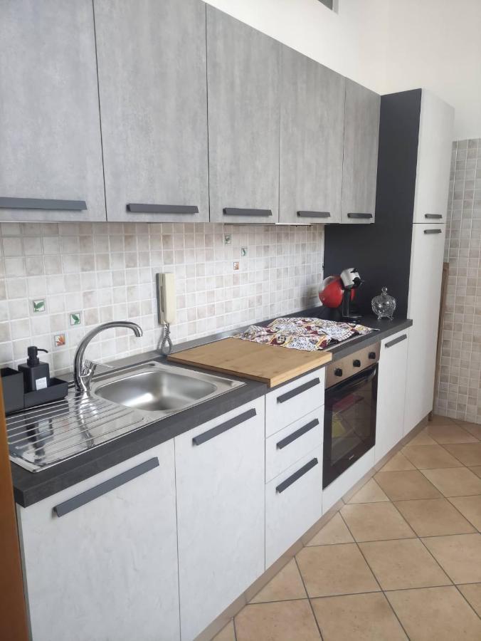 A Casa Justa Holiday House City Center Apartment เนเปิลส์ ภายนอก รูปภาพ