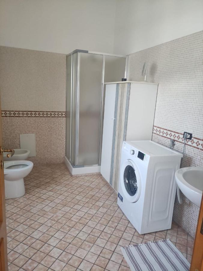 A Casa Justa Holiday House City Center Apartment เนเปิลส์ ภายนอก รูปภาพ