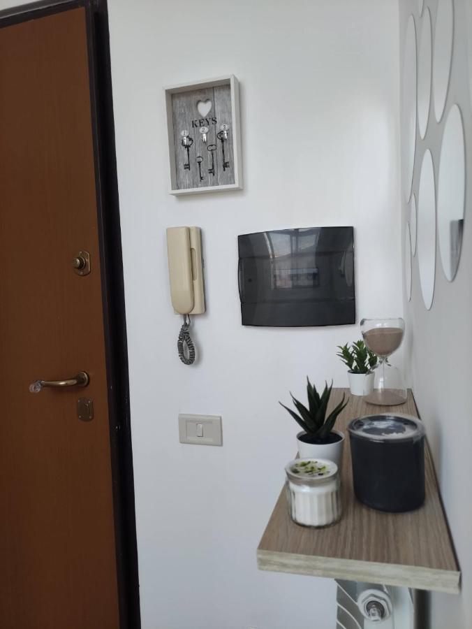 A Casa Justa Holiday House City Center Apartment เนเปิลส์ ภายนอก รูปภาพ